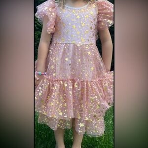 NWT Girls Lola + the Boys Goldie Star Dress size 4. Lola and the boys.